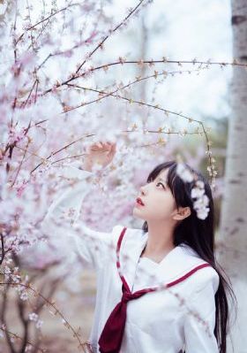 学生女初次夜情电影_超清迅雷电影在线